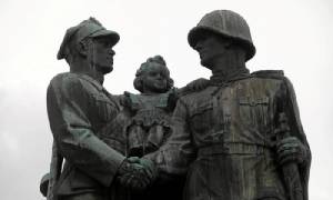 โปแลนด์เตรียมสร้างสวนเก็บรูปปั้นโซเวียตเข้ากรุ
