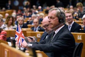 ประชุมสภายุโรปเดือด! แกนนำ Brexit ถูกโห่ เจอเย้ยกลับ “หัวเราะกันไม่ออกแล้ว”