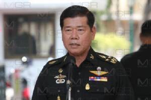 ผบ.ทบ.นำสวดมนต์เฉลิมพระเกียรติ “ในหลวง-พระราชินี”