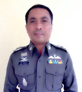 พ.ต.อ.ปวร พรพรหมมา ถูกกลั่นแกล้งหลังตรวจสอบไม่พบหนังสือร้องเรียน ก่อนถูกย้ายจาก ผกก.ดินแดง ไปปฏิบัติหน้าที่ใน บก.น.2