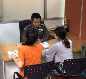 สธ.เมืองปทุมธานีร้อง ปคบ.เอาผิดผู้ค้าตลาดสี่มุมเมืองใส่สารบอแรกซ์ในเนื้อหมู