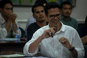 รัฐบาลสั่ง 2 ตำรวจเดินทางพบ “ประสิทธิชัย หนูนวล” หลังโพสต์ความเห็น รธน.ลงโซเชียล