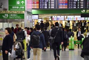 Hawaiian Airlines plane in emergency landing at Tokyo
