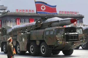 เกาหลีเหนือยิงขีปนาวุธ 3 ลูกรวด หลังโสมขาวประกาศติดตั้งขีปนาวุธ THAAD
