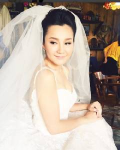 เผยชุดว่าที่เจ้าสาว “เอ็ม” ลูกสาว “หม่ำ” สวยงามมากจริง ๆ