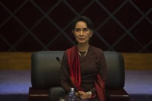 “อองซานซูจี” รับคำเชิญ “โอบามา” เยือนสหรัฐฯ