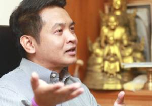 “สุริยะใส” ชี้เสียงแตก “รับ-ไม่รับ” ร่างรัฐธรรมนูญ - “หมวดเจี๊ยบ” ป้องเด็กฉีกรายชื่อ