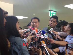 “มาร์ค” แถลงท่าทีพรรค ปชป.ปม รธน.พุธนี้ ไม่มีปัญหา กปปส.-สมาชิกจะหนุนร่าง