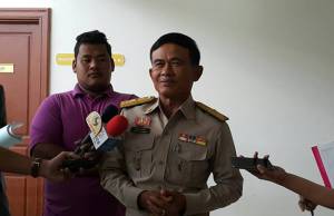 “บิ๊กต๊อก” เตือนอย่าเคลื่อนไหวนอกระบบ ปม “สมเด็จช่วง” ลั่นไม่เคยกลัวม็อบ