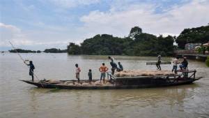ฝนตกหนัก-อิทธิพลมรสุม  ทำน้ำท่วมหนักในอินเดีย สังเวยอย่างน้อย 50 ศพ
