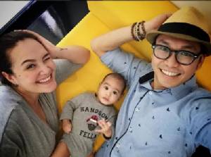 ยิ่งโตยิ่งน่ารัก! “น้องเร” ลูกชาย “แม่ทาทา” ขี้เล่นไม่เบา!
