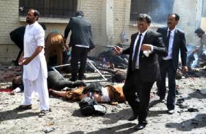 In Pics : ระเบิดถล่มโรงพยาบาลใหญ่ใน “ปากีสถาน” ดับอย่างน้อย 40 ศพ