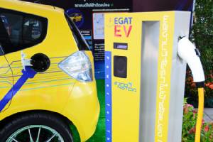 นายกฯ ทดลองรถ EV ก่อนประชุมบอร์ด กพช.จ่อเคาะขยายกรอบซื้อไฟลาว