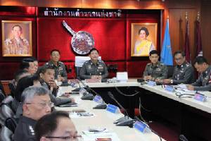 “พงศพัศ” ประชุมคืบหน้าระเบิด 7 จังหวัดใต้ ชี้ทำเป็นขบวนการพร้อมเร่งจับคนร้าย