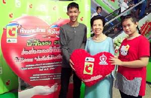 มีงานบญที่ไหน มี คุณหญิงวรรณา สิริวัฒนภักดี ที่นั่น