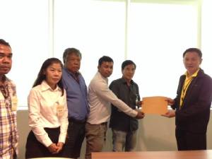 บี 3 ทำราคาปาล์มร่วงหนักมาก เกษตรกรขู่ม็อบ - “พลังงาน” โยนพาณิชย์แก้ไข