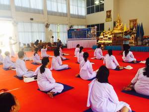 นราธิวาสจัดโครงการปฏิบัติธรรมเฉลิมพระเกียรติในหลวง และราชินีของไทย