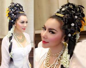 งดงามอลังการกับปฏิทินพม่าฉบับเต็มที่ “บุ๋ม ปนัดดา” ถ่ายแบบ
