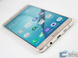 Review : Samsung Galaxy A9 Pro จอใหญ่ แบตอึด ราคาดี