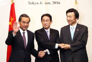 จับตา3มหาอำนาจเอเชียเริ่มประชุม2วันในญี่ปุ่น หวังคลี่คลายข้อพิพาท