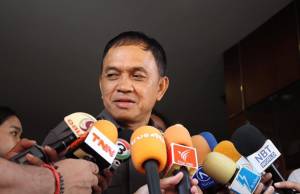 “ศานิตย์” ลุยแกะวงจรปิด-สอบปากคำครอบครัว ไขปริศนานักศึกษาดับบนภูเขาทอง