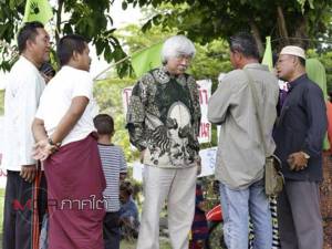 “การพัฒนาจะต้องไม่ทำให้ประชาชนเป็นศัตรูกัน” ศิลปินแห่งชาติชาวสงขลาบอกกับคนเทพา / สมบูรณ์ คำแหง