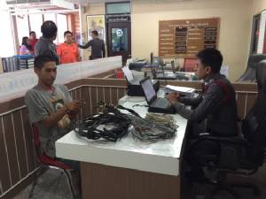 ตร.นนท์ รวบอดีตช่างเดินสายอินเทอร์เน็ตวัย 30 ขโมยสายไฟร้านหมูกระทะ