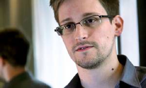สหรัฐฯ ยันไม่มีแผนอภัยโทษ “เอ็ดเวิร์ด สโนว์เดน” มือแฉ NSA แฮ็กโทรศัพท์