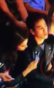 (ชมคลิป) ส่องวนไป!! “ญาญ่า” หวาน “แบรี่” โอบกอดกลางงานแฟชั่นโชว์