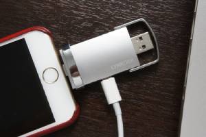 Review : gosh! LYNKDISK แฟลชไดร์ฟ MicroSD อเนกประสงค์ ทั้งเก็บข้อมูลและแทนสายชาร์จไฟได้