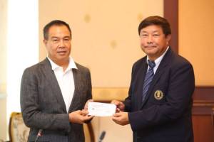 ส.บอล มอบเงิน 1 ล้านจากขายเสื้อ 100 ปี แก่ “ส.ประวัติศาสตร์ฟุตบอล”