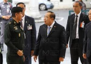 “บิ๊กป้อม” สั่ง กปภ.ศึกษาเพิ่มทำท่อประปาเกาะสมุย เชื่อพูดแก้จราจร 7 วันไม่กดดัน ตร.