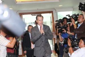 ทูตมะกันพบ “ประวิตร” ถกก่อนประชุม ADMM Plus ชมแก้ค้ามนุษย์ ประชามติยุติธรรม