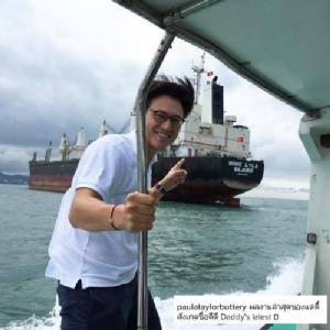 “พอลล่า” อวดภาพสามีซื้อเรือขนสินค้าลำยักษ์ ปลื้มใส่ชื่อเรือตามชื่อลูกสาว