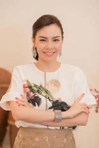 “ครูหนู - จิรอร อัสสรัตน์” รุ่งไม่หยุด !