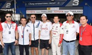 “ณัฐวุฒิ-ปิติ” ผนึกกำลังประกาศศักดิ์ศรีนักแข่งไทย ในศึก SUPER GT 2016 สนามบุรีรัมย์