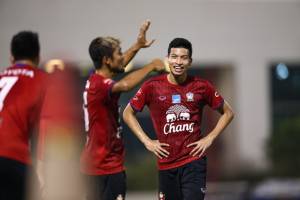 ตั้มคัมแบ็ก! “ธนบูรณ์” สลัดเดี้ยงลงซ้อมเต็มที่พร้อมฟัด “อิรัก”