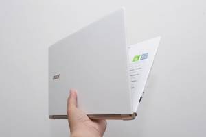 Review : Acer Aspire S 13 เด่นที่บางเบา รองรับ USB-C