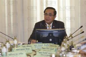 “ประยุทธ์” ประชุม ครม.นัดพิเศษ ร่วม “พรเพชร-มีชัย” และ ผบ.เหล่าทัพ