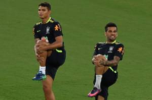 อยากได้เร่เข้ามา “PSG” เมินต่อสัญญา “ซิลวา”