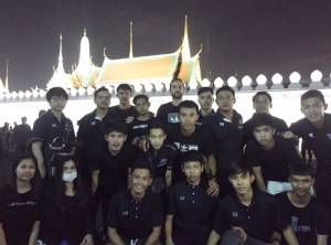 “ศุภวุฒิ” นำทีม “ชลบุรี บลูเวฟ” เป็นจิตอาสาถวายอาลัย “ในหลวง ร.๙”