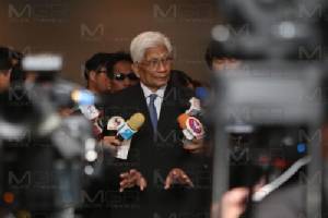 “สุวพันธุ์” เผยประชาชนเดินทางร่วมแสดงความอาลัยล้นสนามหลวง