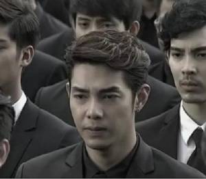 “อาร์ต พศุตม์” เดือดพล่านด่า “ป้าเพ็ญ” อี เ - ี้ย หลังอัดคลิปหมิ่นเบื้องสูง