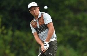 "ฟาวเลอร์" จี้ผู้นำสโตรกเดียวศึก WGC-HSBC "ธงชัย" ประเดิม 2 อันเดอร์