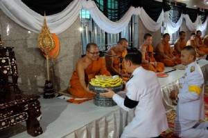 กระทรวงพลังงานถวายผ้าพระกฐินพระราชทาน ประจำปี 2559 ที่จังหวัดลพบุรี