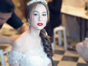 ออราจับ! “ขวัญ อุษามณี” ในชุดเจ้าสาว