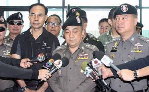 “ศรีวราห์” บินลงใต้ เบิกตัวผู้ต้องหาวางระเบิดป่าตอง ทำแผนชี้จุด