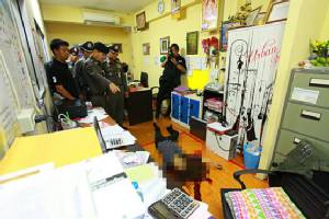 หึงโหด หนุ่มใหญ่บุกจ่อยิงหัวอดีตแฟนดับคาที่เหตุไปคบคนใหม่