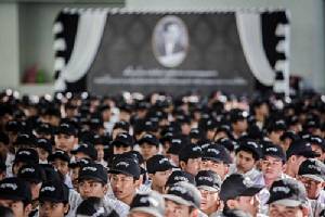 “ดาว์พงษ์” นำ 999,999 นศ.อาชีวะ “ปฏิญาณตนเพื่อพ่อ อาชีวะสมานฉันท์”