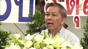 ศาสตราจารย์คนนั้นบอกว่า  “ชนชั้นกลางไม่เอาประชาธิปไตย”